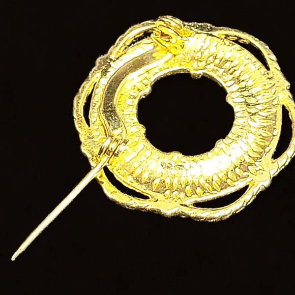 Woman Jewelry Vintage Brooch 90’s Nautical Pin Ivory Enamel Gold Tone - Picture 5 of 5